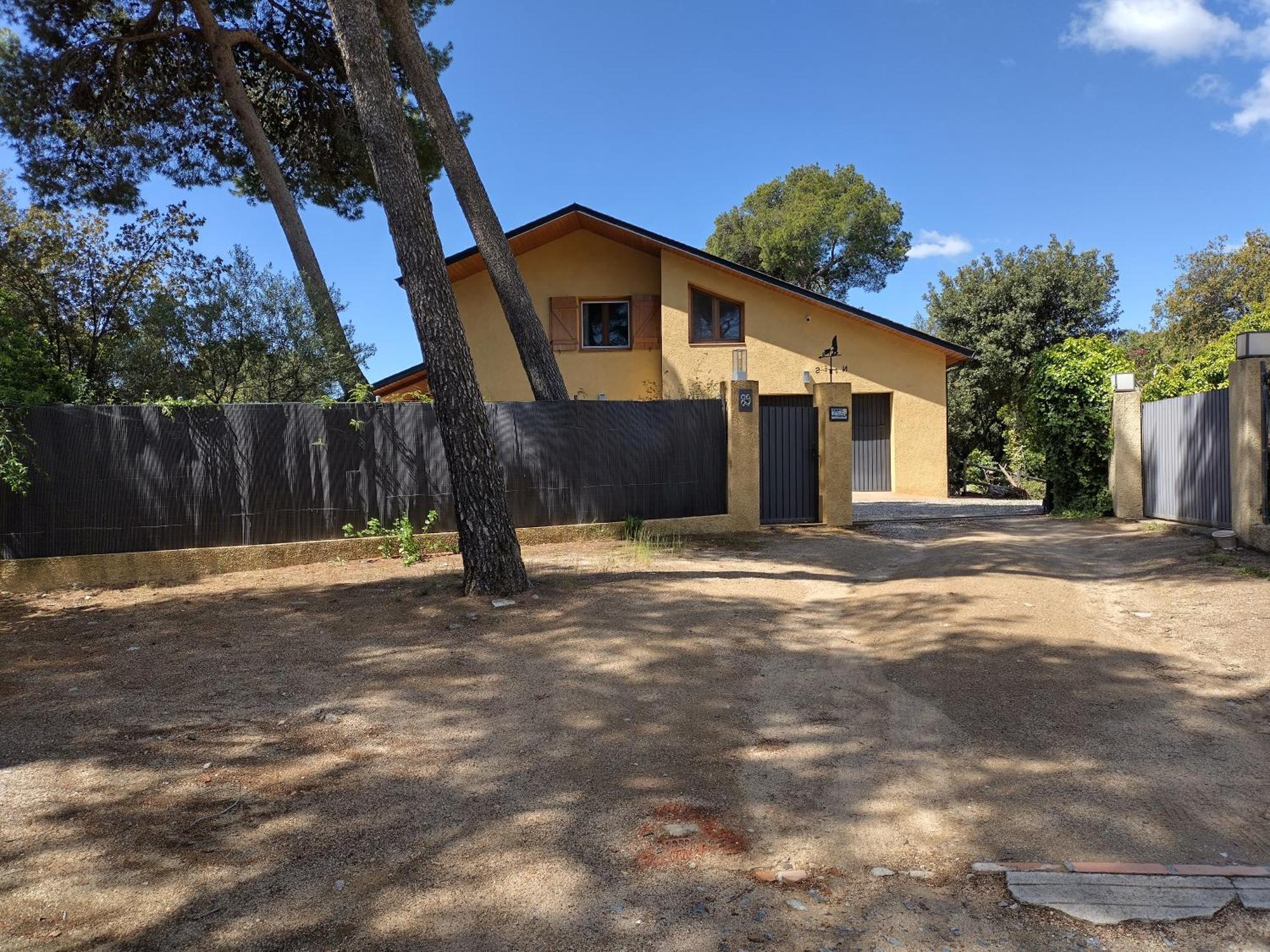 Villa Casa Feliz à Sant Cebrià de Vallalta Extérieur photo