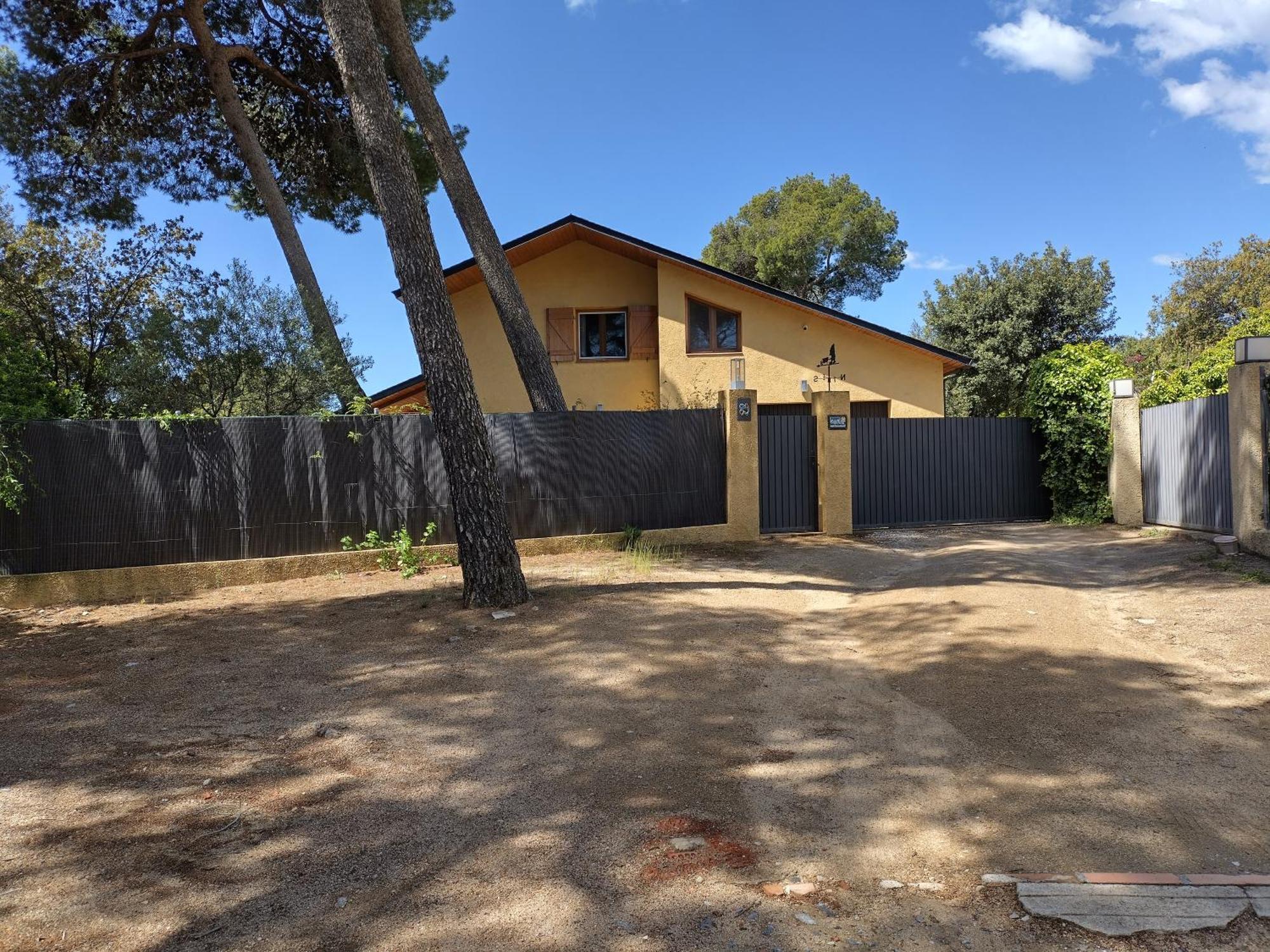 Villa Casa Feliz à Sant Cebrià de Vallalta Extérieur photo