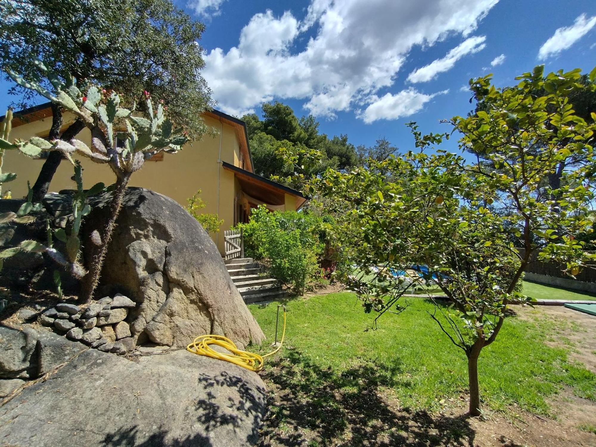 Villa Casa Feliz à Sant Cebrià de Vallalta Extérieur photo
