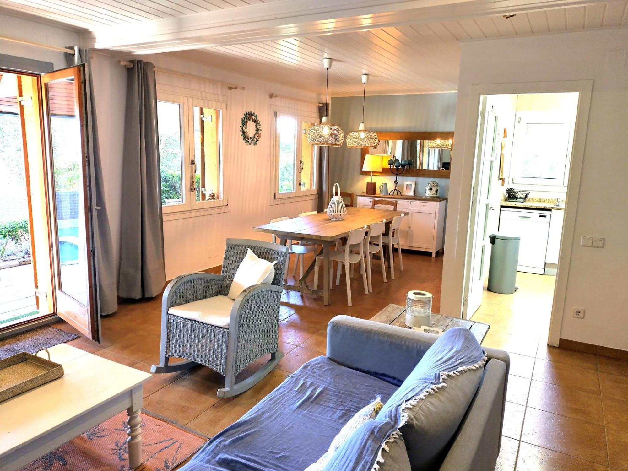 Villa Casa Feliz à Sant Cebrià de Vallalta Extérieur photo
