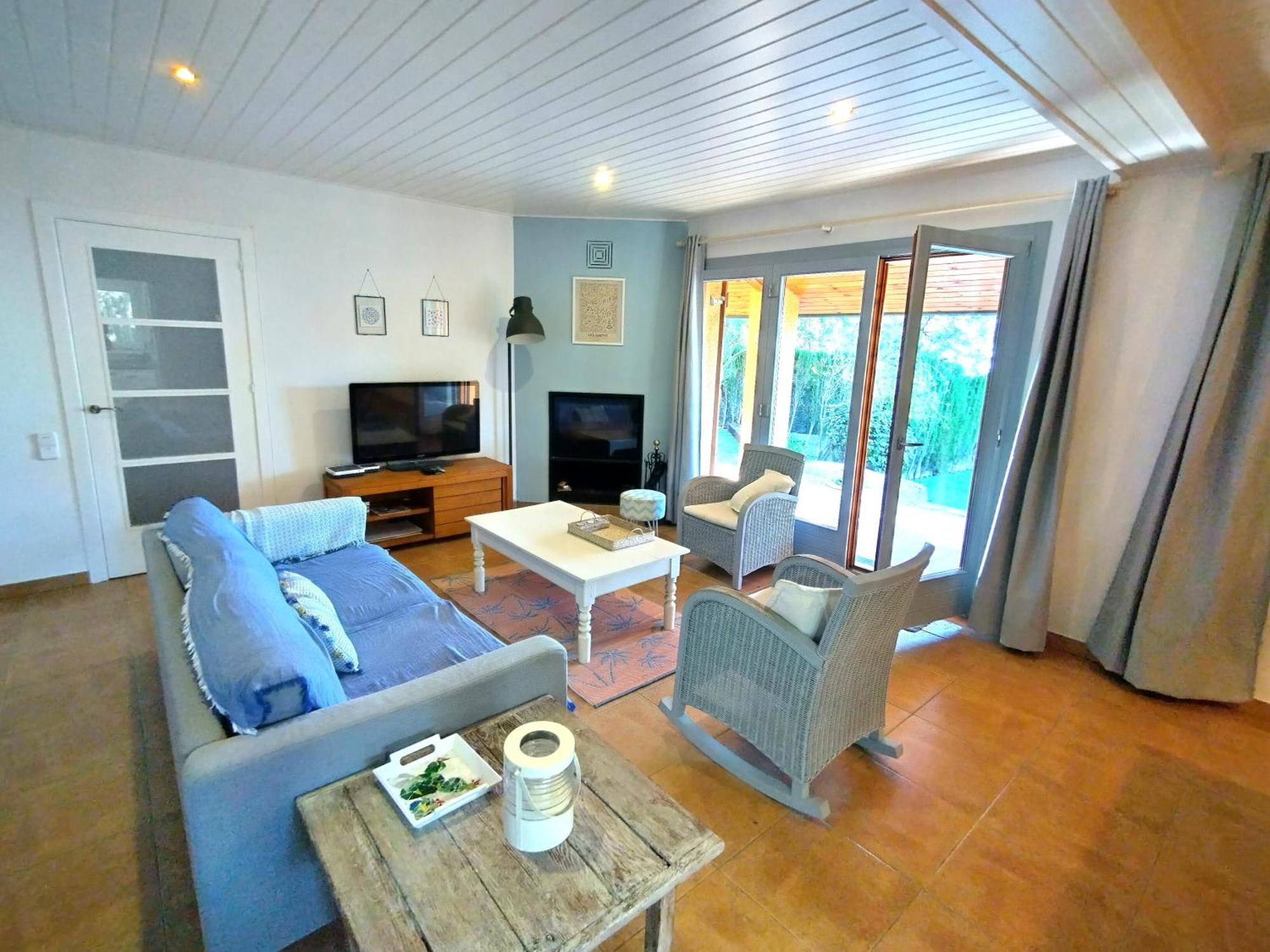 Villa Casa Feliz à Sant Cebrià de Vallalta Extérieur photo