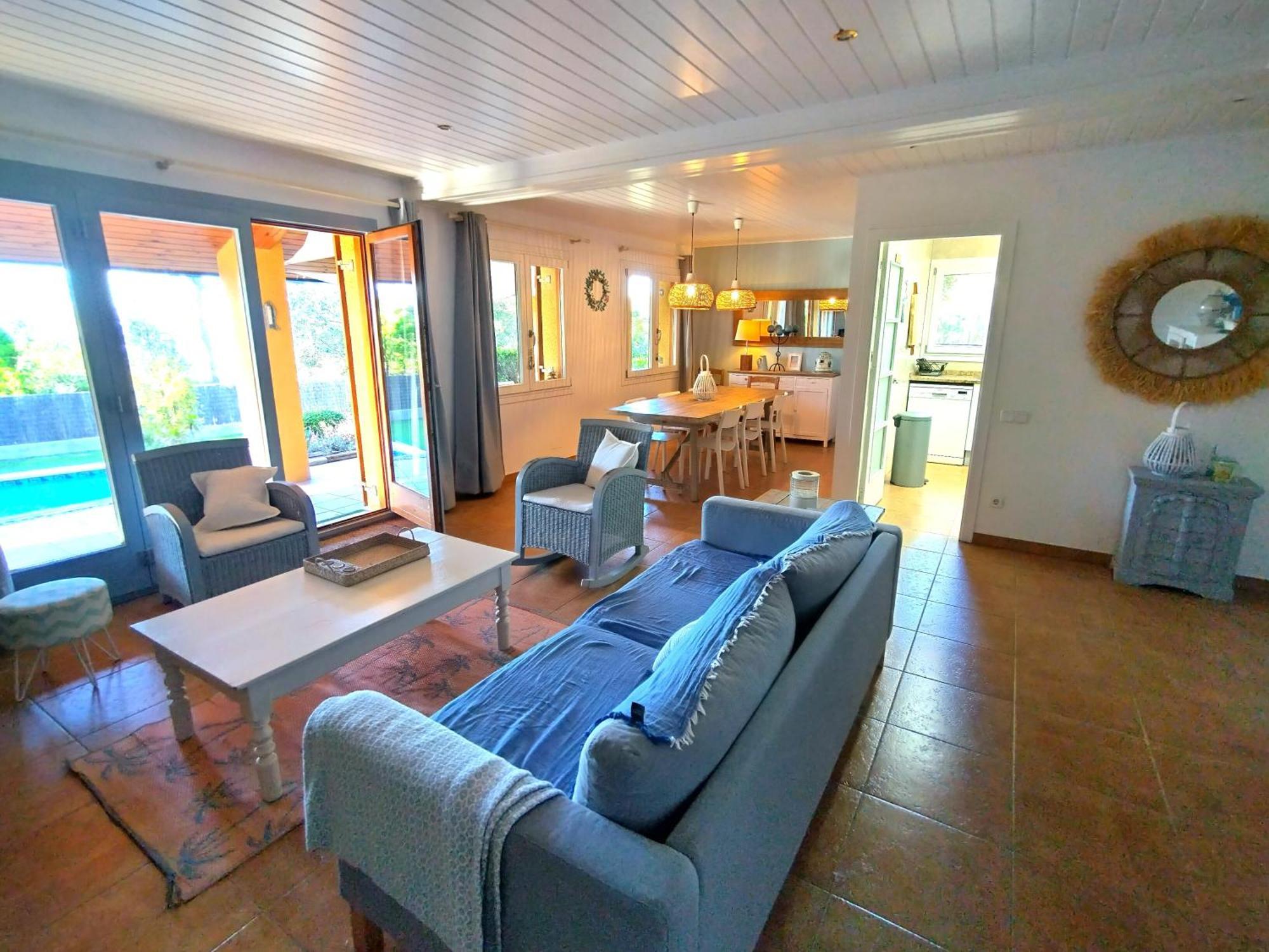 Villa Casa Feliz à Sant Cebrià de Vallalta Extérieur photo